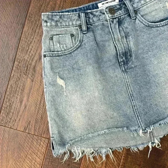 One Teaspoon High Waisted Denim Fitted Skirt - Picture 4 of 12